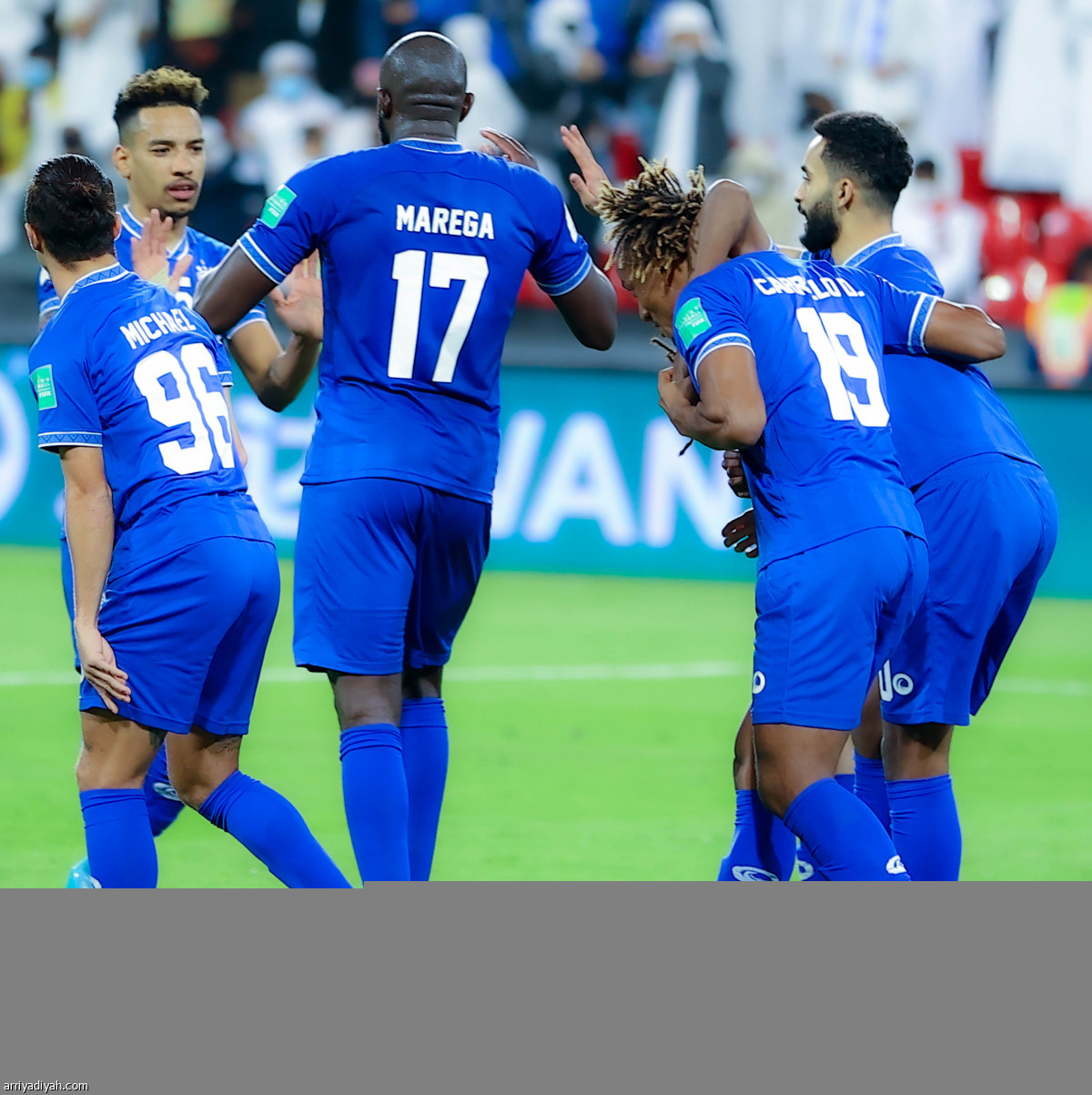 الهلال .. فرح وعبور