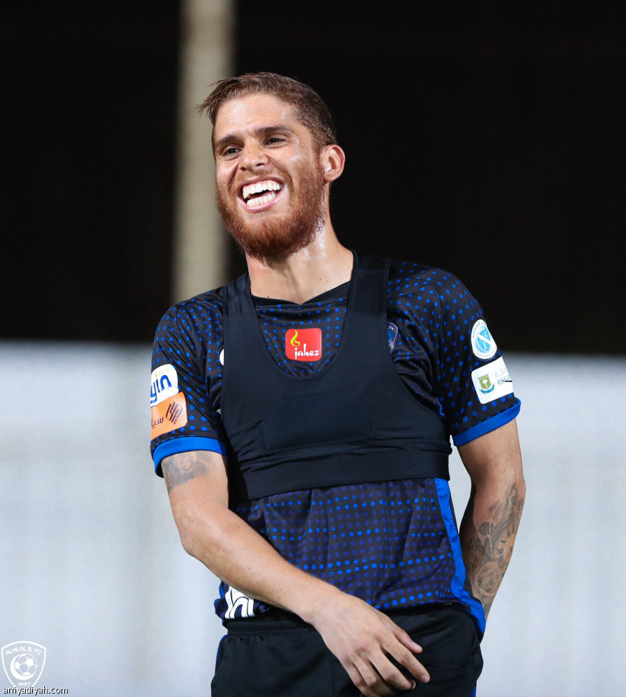 الهلال.. برنامج تأهيلي مكثف يجهز كاريلو