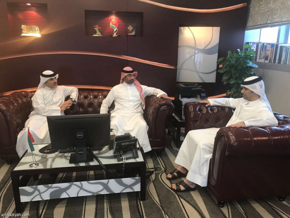 أبو الريش يبحث تطوير الجمباز في عمان والإمارات