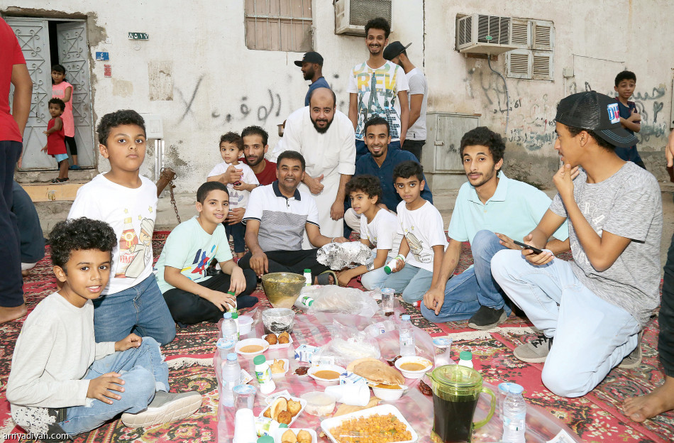 إفطار غليل.. 
عادات خالدة على مر السنين