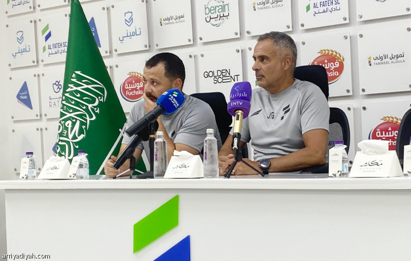 جوميز يعرب عن رضاه عن صفقات الفتح ويستبعد التعاقدات الجديدة