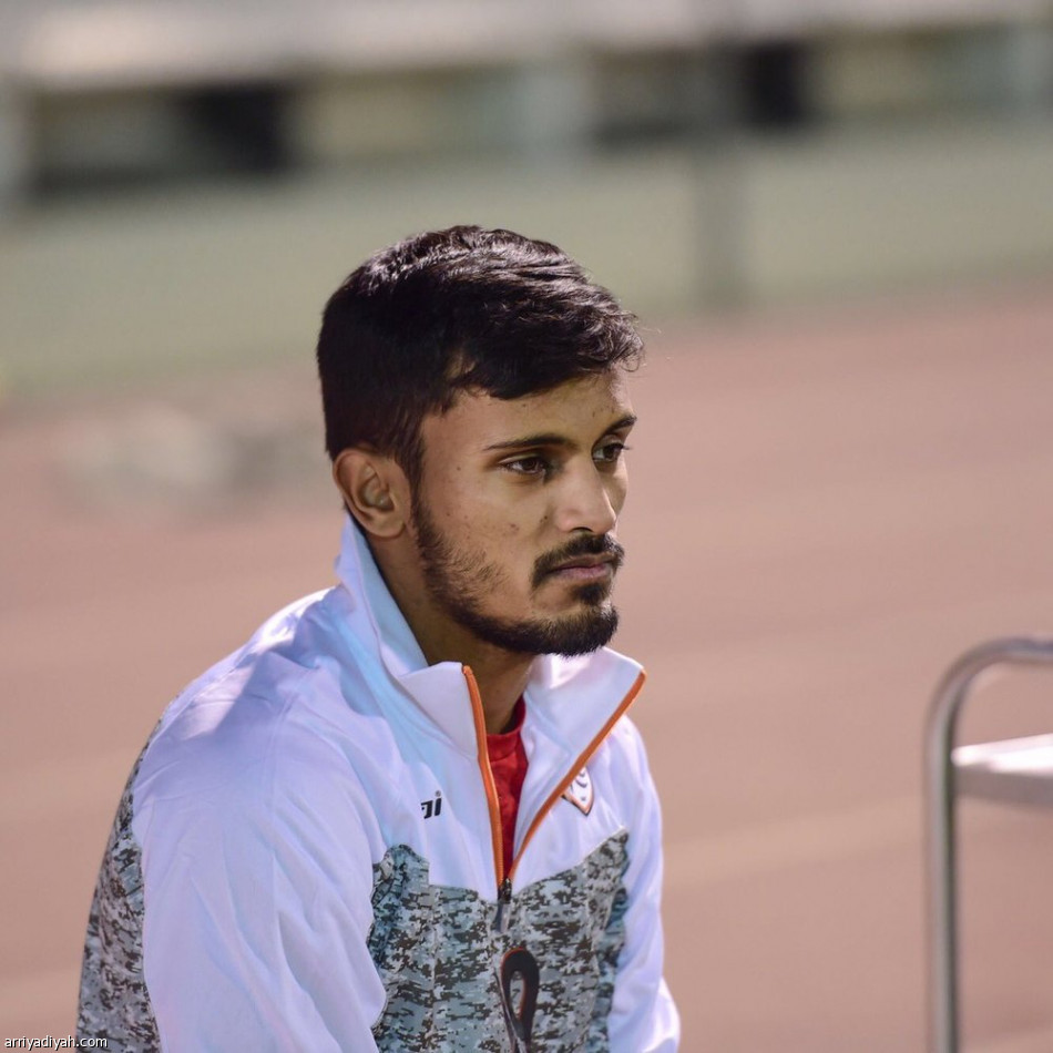 عبدالله بن خالد يدعم الشباب قبل مواجهة الرائد