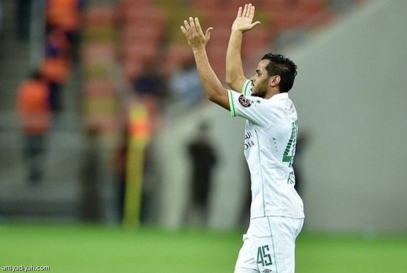 الأهلي يتمسك بعسيري لمدة موسمين
