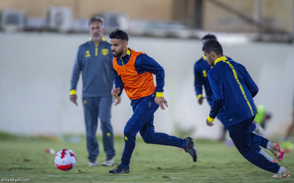 التعاون ينتظر تاوامبا وكاكو في البحرين