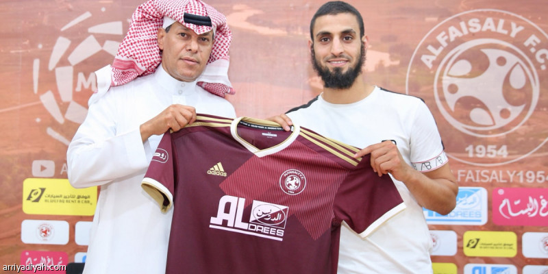 الهولندي يوسف الجبلي يقود وسط الفيصلي