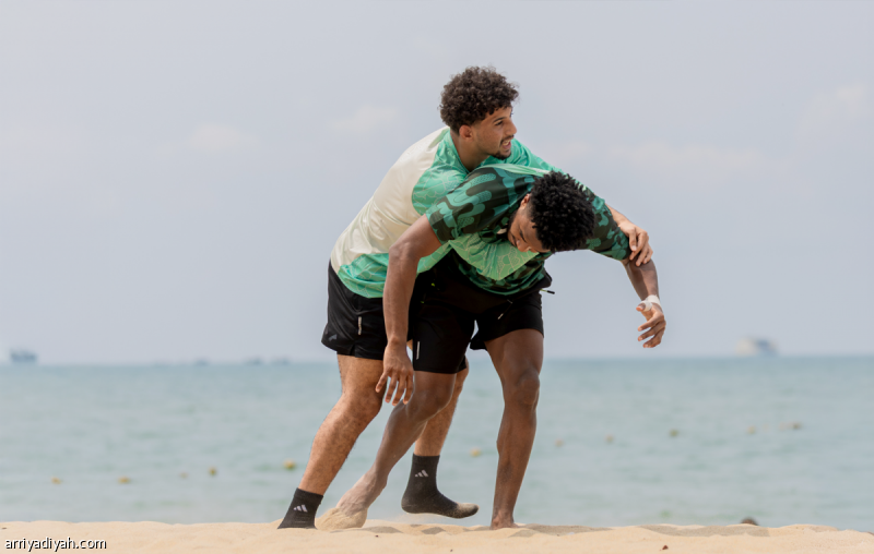 أخضر الشاطئية يدشن إعداده في سانيا