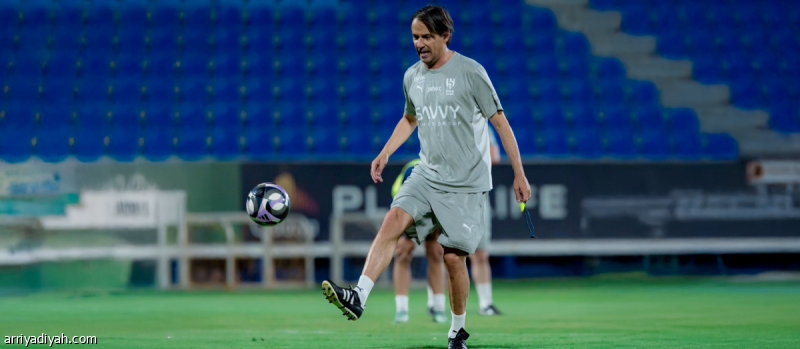 سيموني إنزاجي يحتفظ بأربعة من طاقم جيسوس في الهلال استعدادًا لكأس العالم للأندية
