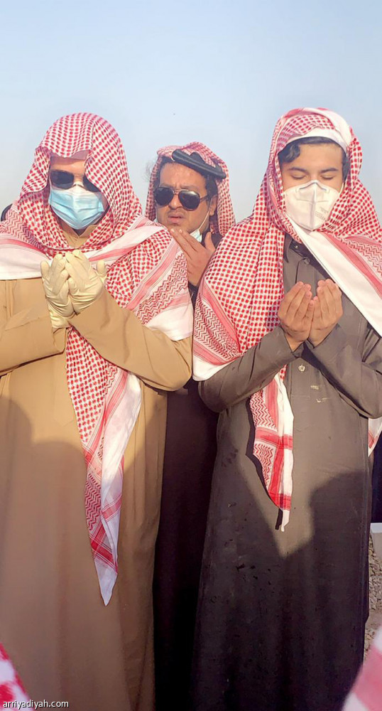 الأمراء والرياضيون يشيعون جثمان الأمير تركي بن ناصر