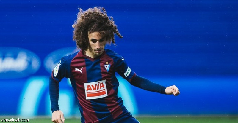 برشلونة يستعيد كوكوريا من إيبار