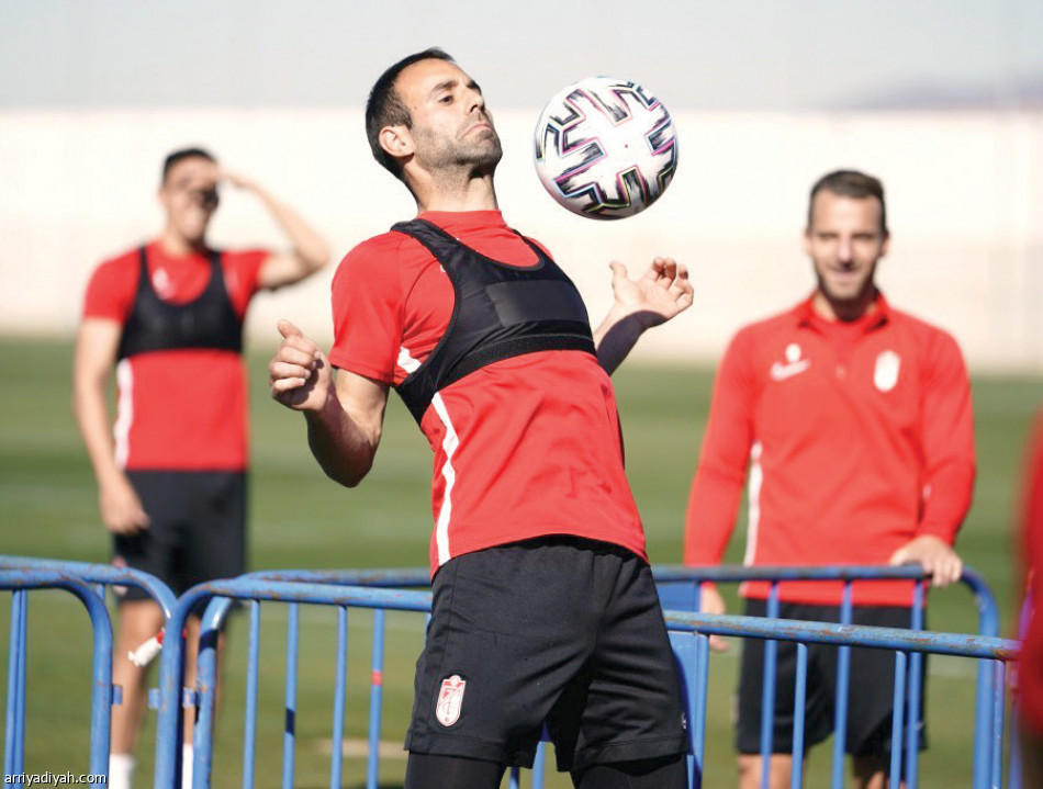 غرناطة 
يهدد لقب فالنسيا