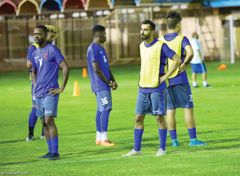صورة التقطت أمس لوسام سويد لاعب فريق الحزم الأول لكرة القدم في التدريب الأول له بعد انتقاله (المركز الإعلامي ـ الحزم)