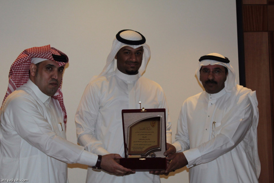 أحد يدشن شعاره الجديد