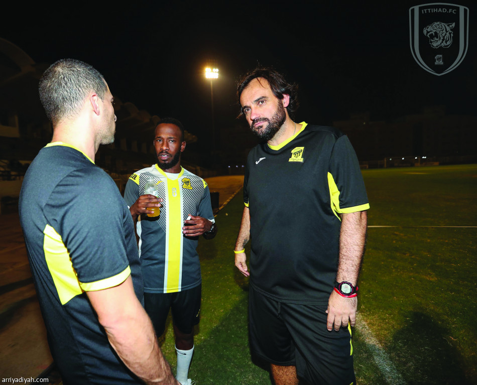 سييرا يعزل لاعبي الاتحاد