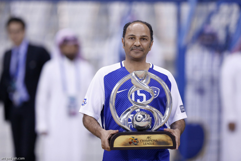 النعيمة يقدم كأس آسيا في ملعب الجامعة