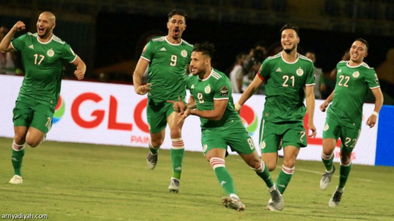 بلايلي وبلعمري يتقدمان قائمة المنتخب الجزائري