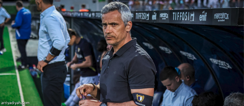 نادي ضمك يعيّن البرتغالي أرماندو إيفانجيليستا مدربًا للفريق الأول لموسم واحد