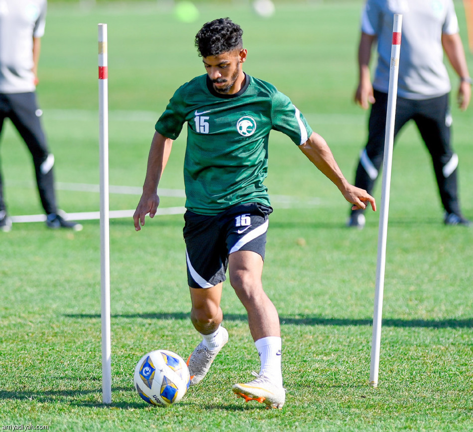 فرصتان تقودان
السعودي إلى ربع النهائي