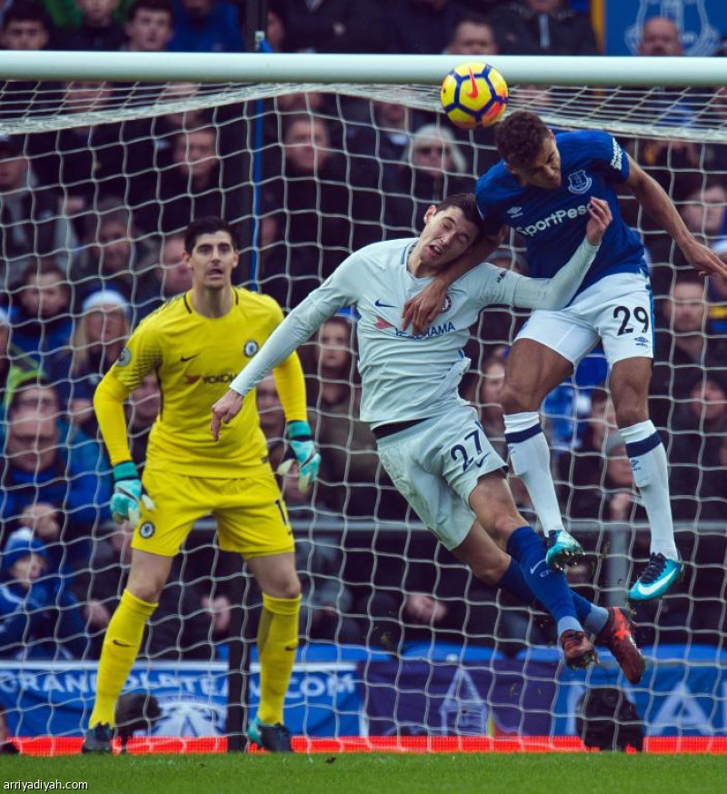إيفرتون يفرض التعادل على تشيلسي في الدوري الإنجليزي
