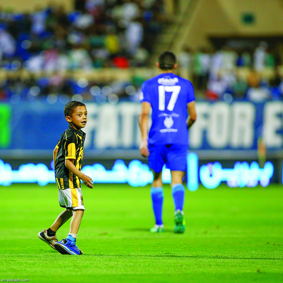 رومارينيو
يفض شراكة إيجالو