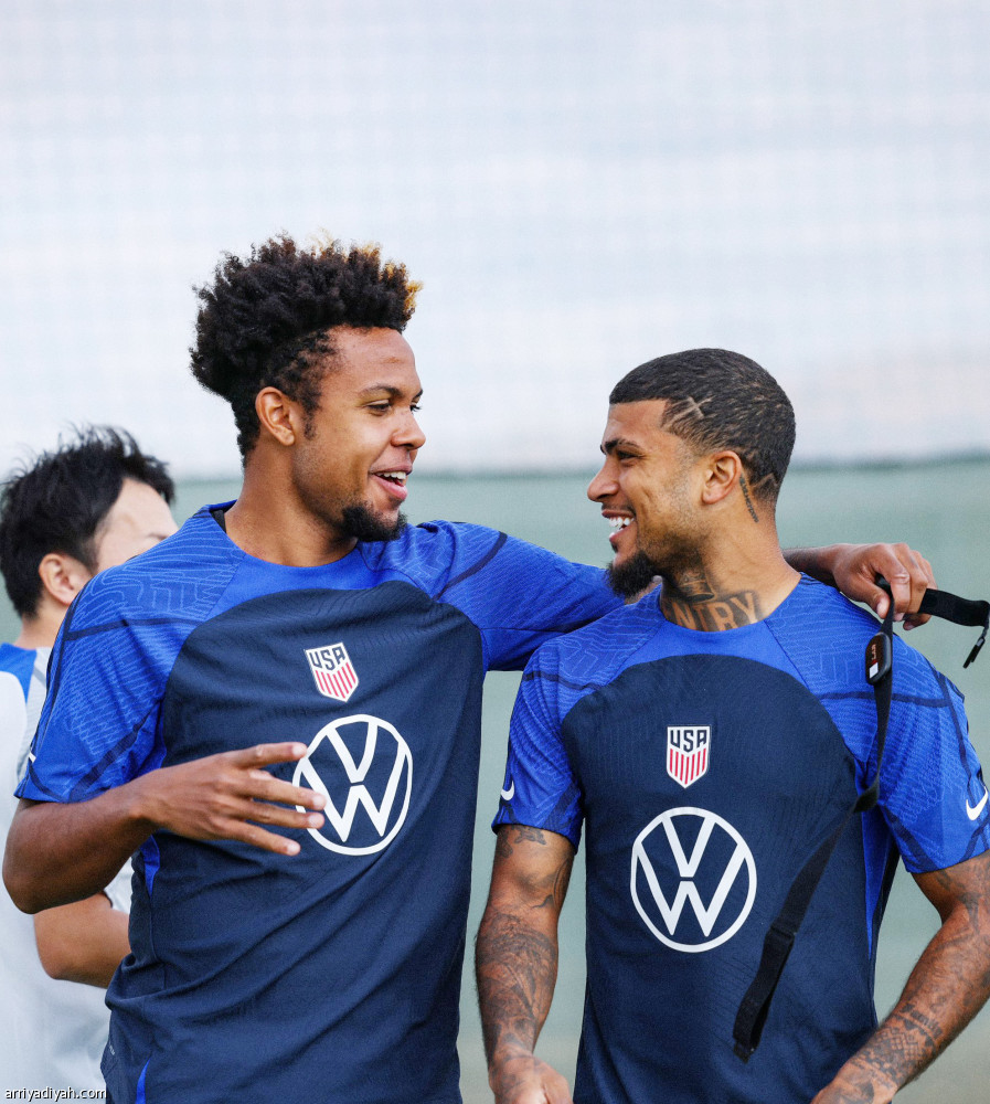 آلام
تبعد العويس والشهراني