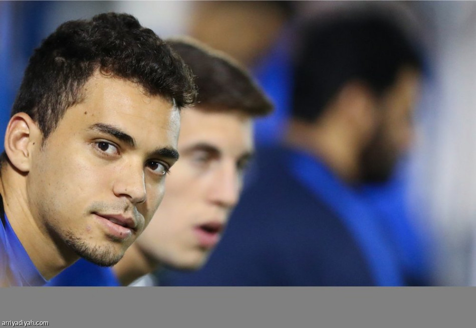 العابد والفرج يغيبان عن الهلال