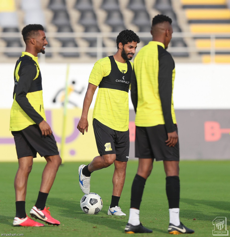 أجواء الكلاسيكو تسيطر على تحضيرات الشباب والاتحاد