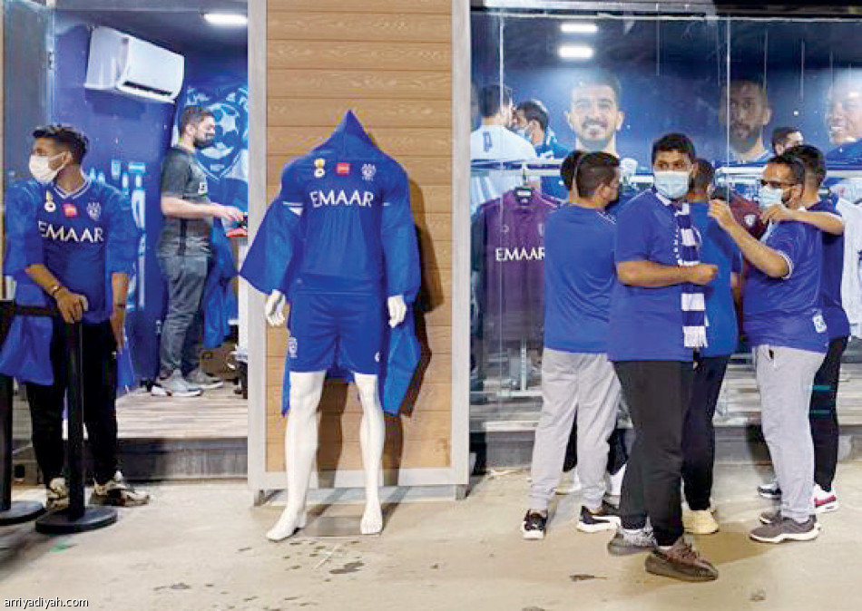 بالتخصص.. 
الهلال يتجلى ويطرب