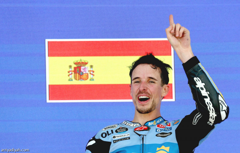 أليكس يحقق جائزة إسبانيا الكبرى