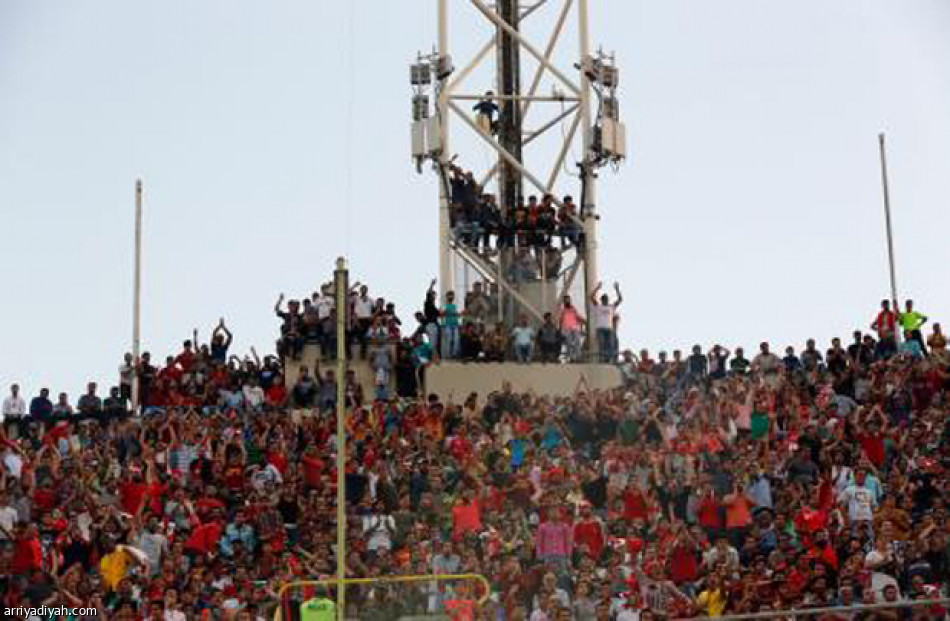 الهلال يحتج على تصرفات جماهير بيروزي