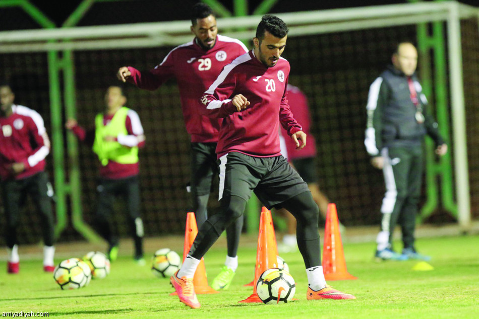 رازوفيتش يطالب بالتركيز والانضباط