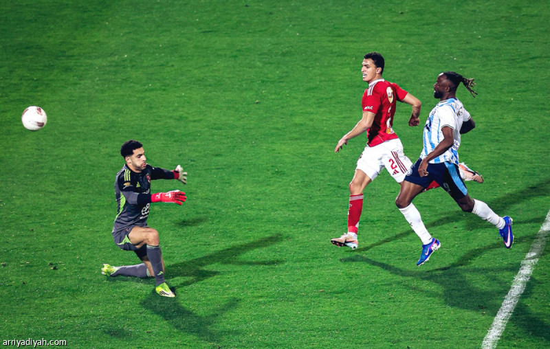 مواجهة قوية بين الأهلي وبيراميدز