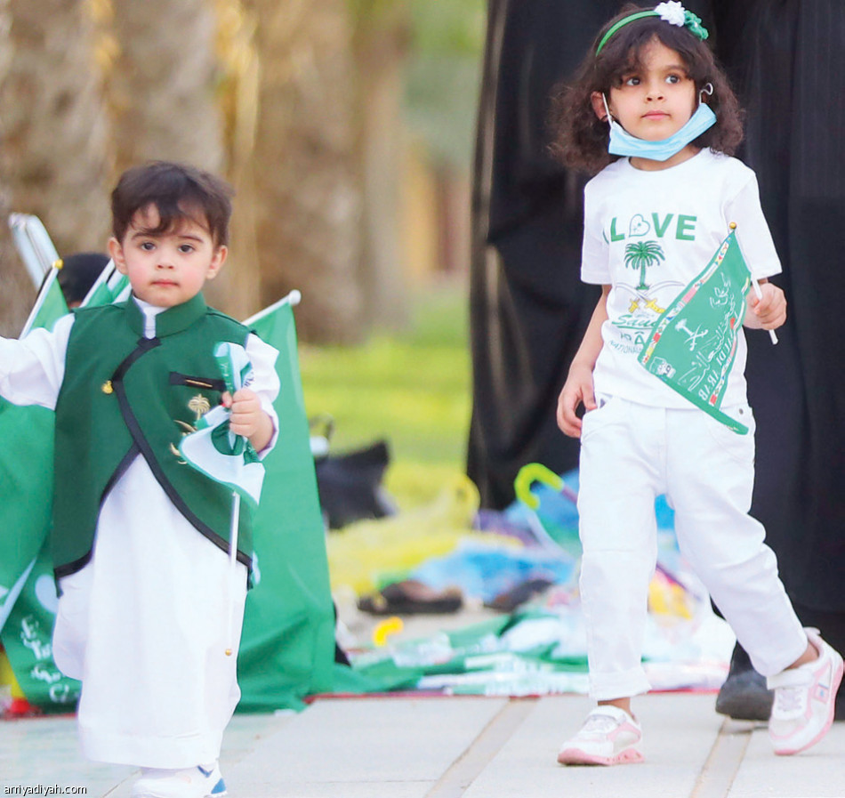 عرض عسكري
يتصدر واجهة الرياض