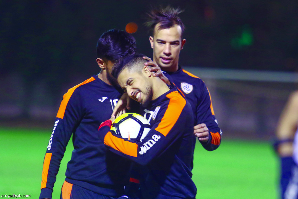 كارينيو يتسلح بالأجانب.. وعبد الأمير ينتظم