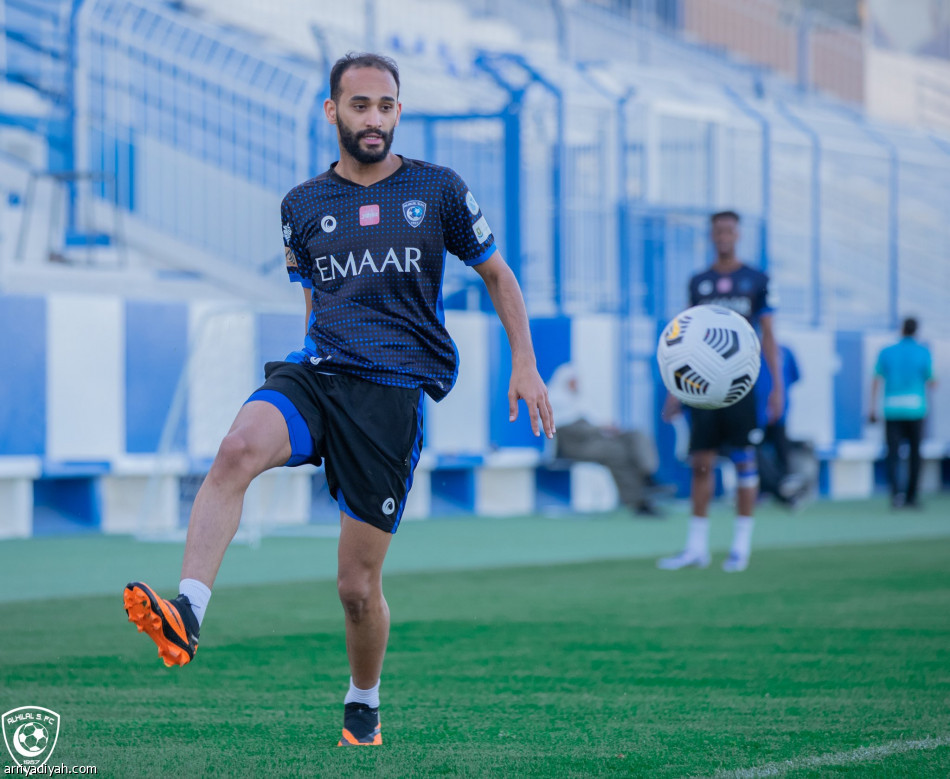 ثلاثي الهلال المصاب.. جري وتدريبات بالكرة