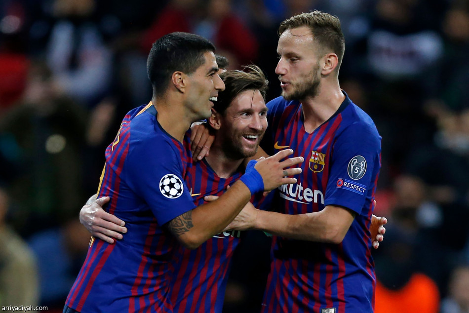 أبطال أوروبا: ميسي يقود برشلونة للفوز على توتنهام برباعية