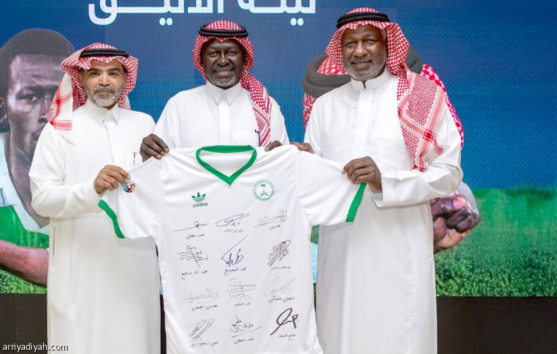 في ليلة الأنيق.. جمعية أصدقاء تحتفي بمسعد