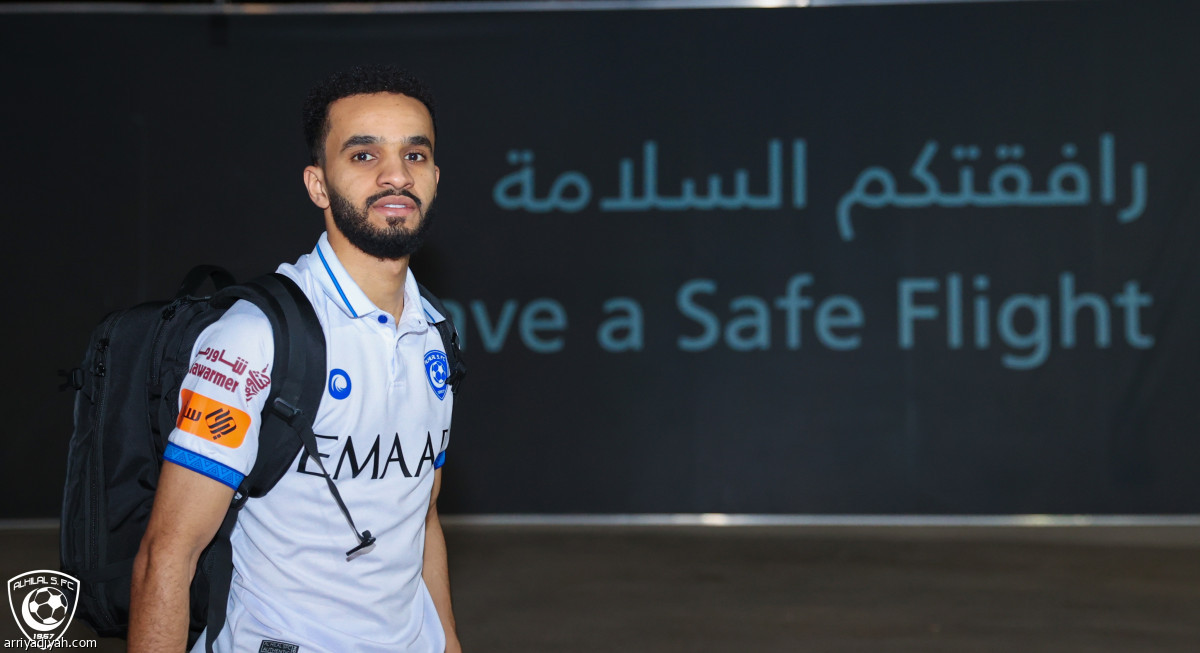 الهلال يطير إلى القصيم