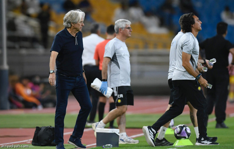 جورجي جيسوس يمنح لاعبي النصر إجازة 5 أيام خلال فترة التوقف الدولية