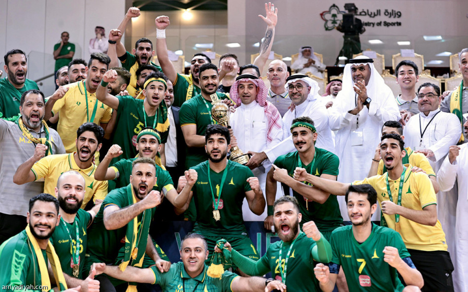 الخليج ينتزع اللقب الأول صحيفة الرياضية