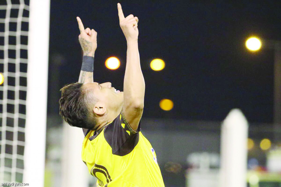 أحد يترك القاع وينتقل إلى الحادي عشر