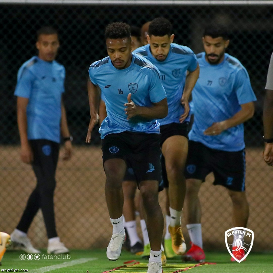 مدرب الفتح يضع مخطط الأهلي