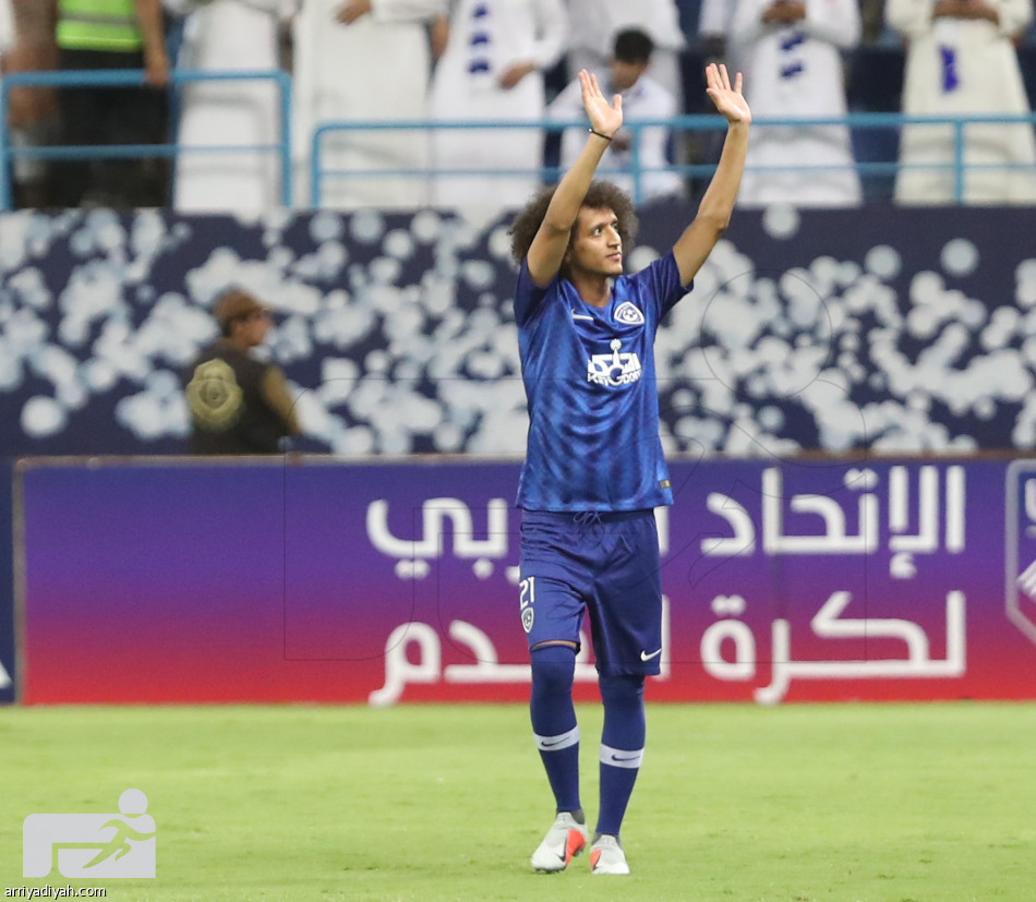 الهلال يقدم «عموري».. والجماهير تهتف باسمه