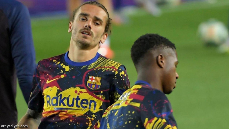 جريزمان وديمبيلي يقودان برشلونة أمام نابولي