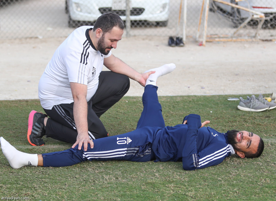 ثلاثي العرب يدعم الاتفاق أمام النصر